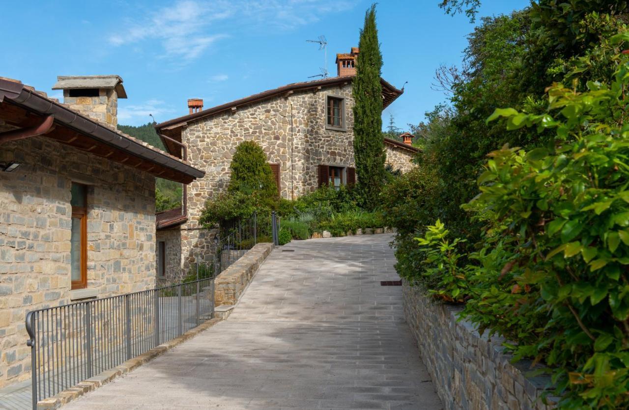 Borgo I Tre Baroni - Spa Suites & Resort Poppi Exterior photo