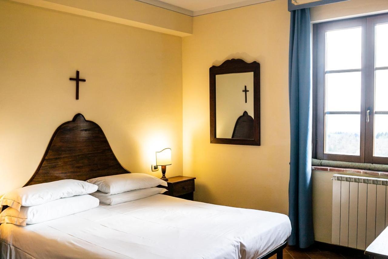 Borgo I Tre Baroni - Spa Suites & Resort Poppi Exterior photo