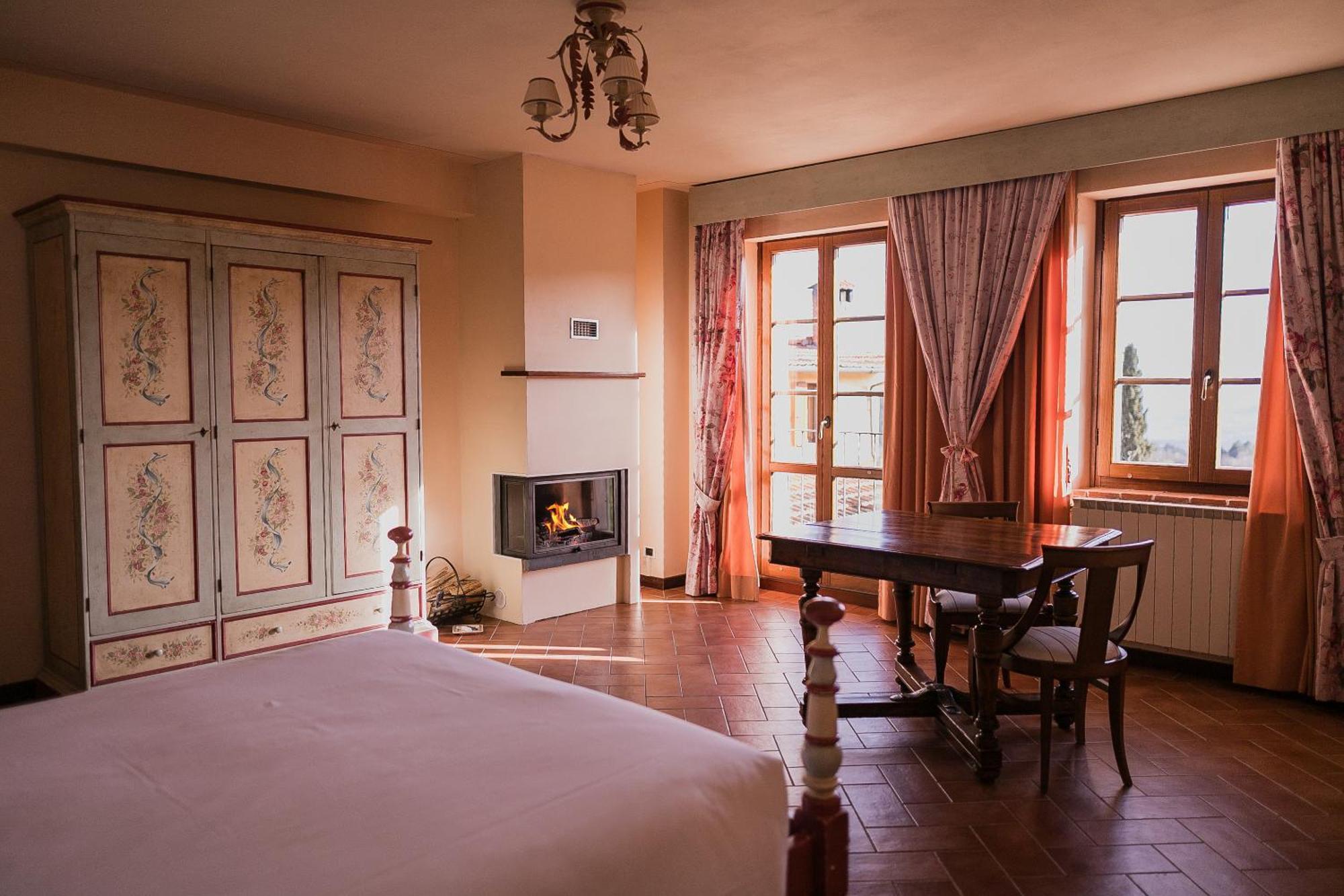 Borgo I Tre Baroni - Spa Suites & Resort Poppi Exterior photo