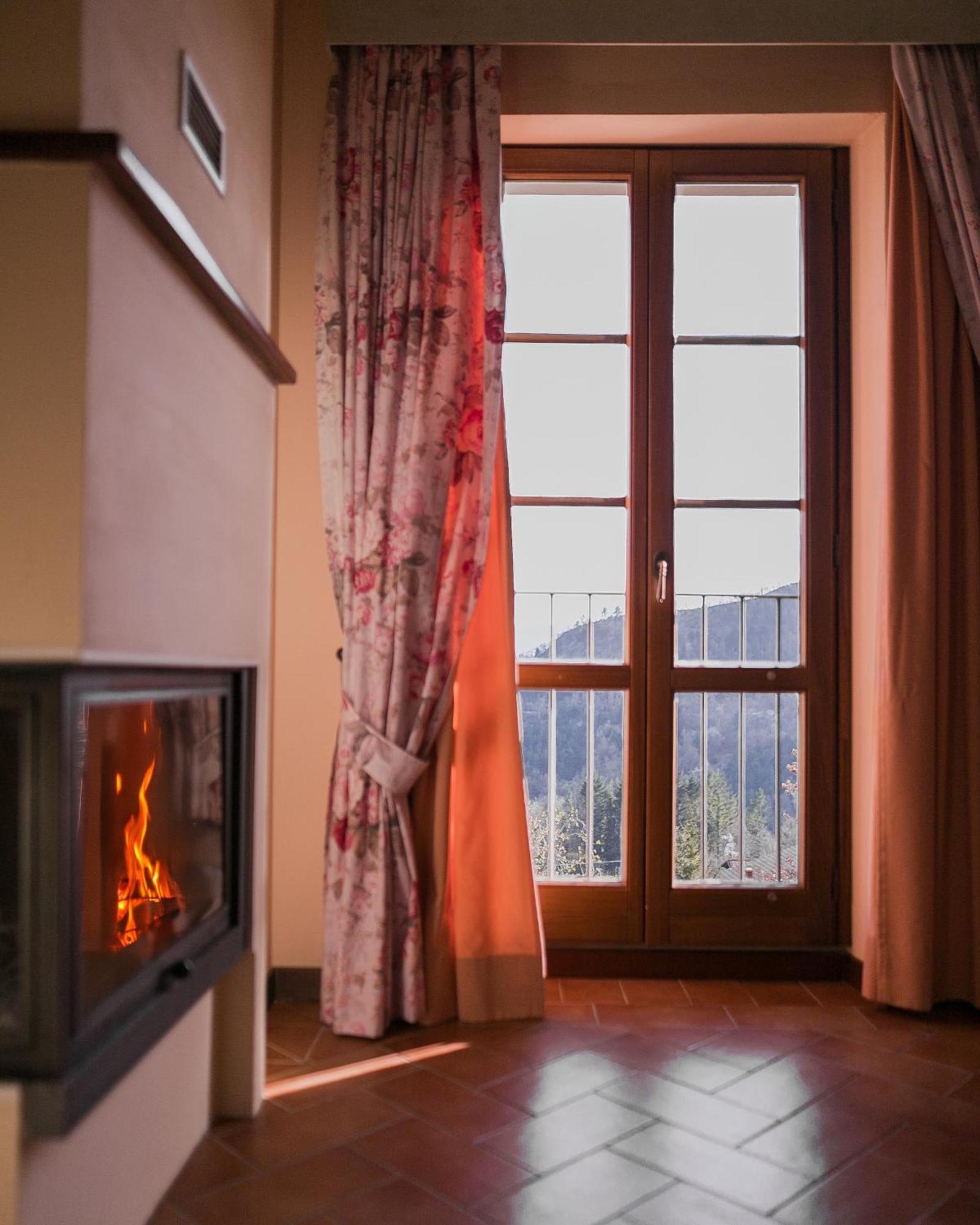 Borgo I Tre Baroni - Spa Suites & Resort Poppi Exterior photo