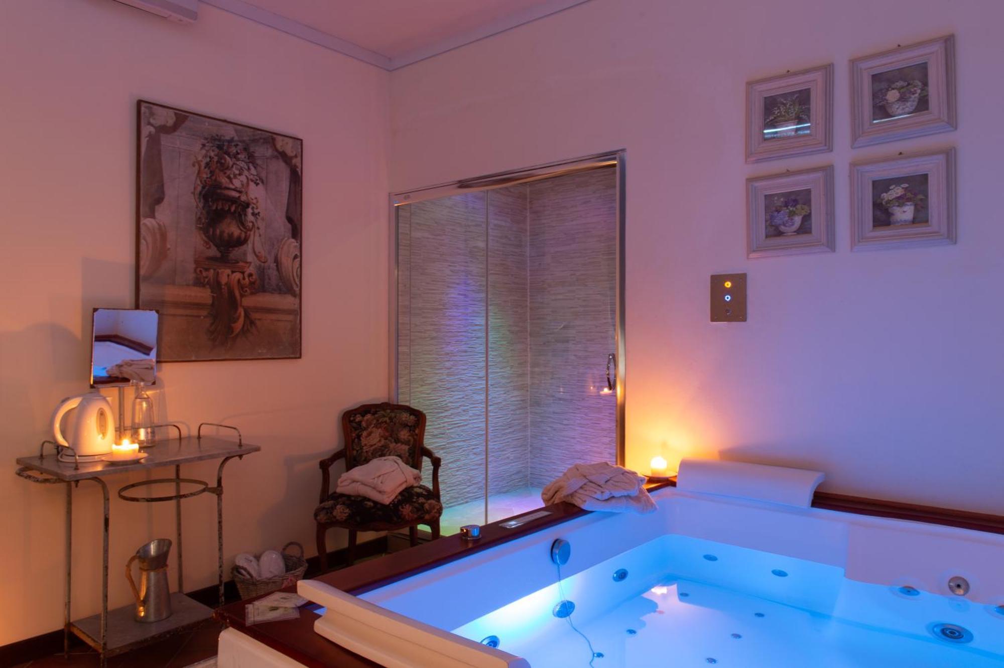 Borgo I Tre Baroni - Spa Suites & Resort Poppi Exterior photo