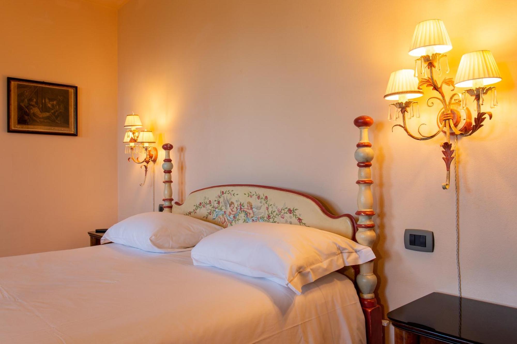 Borgo I Tre Baroni - Spa Suites & Resort Poppi Room photo