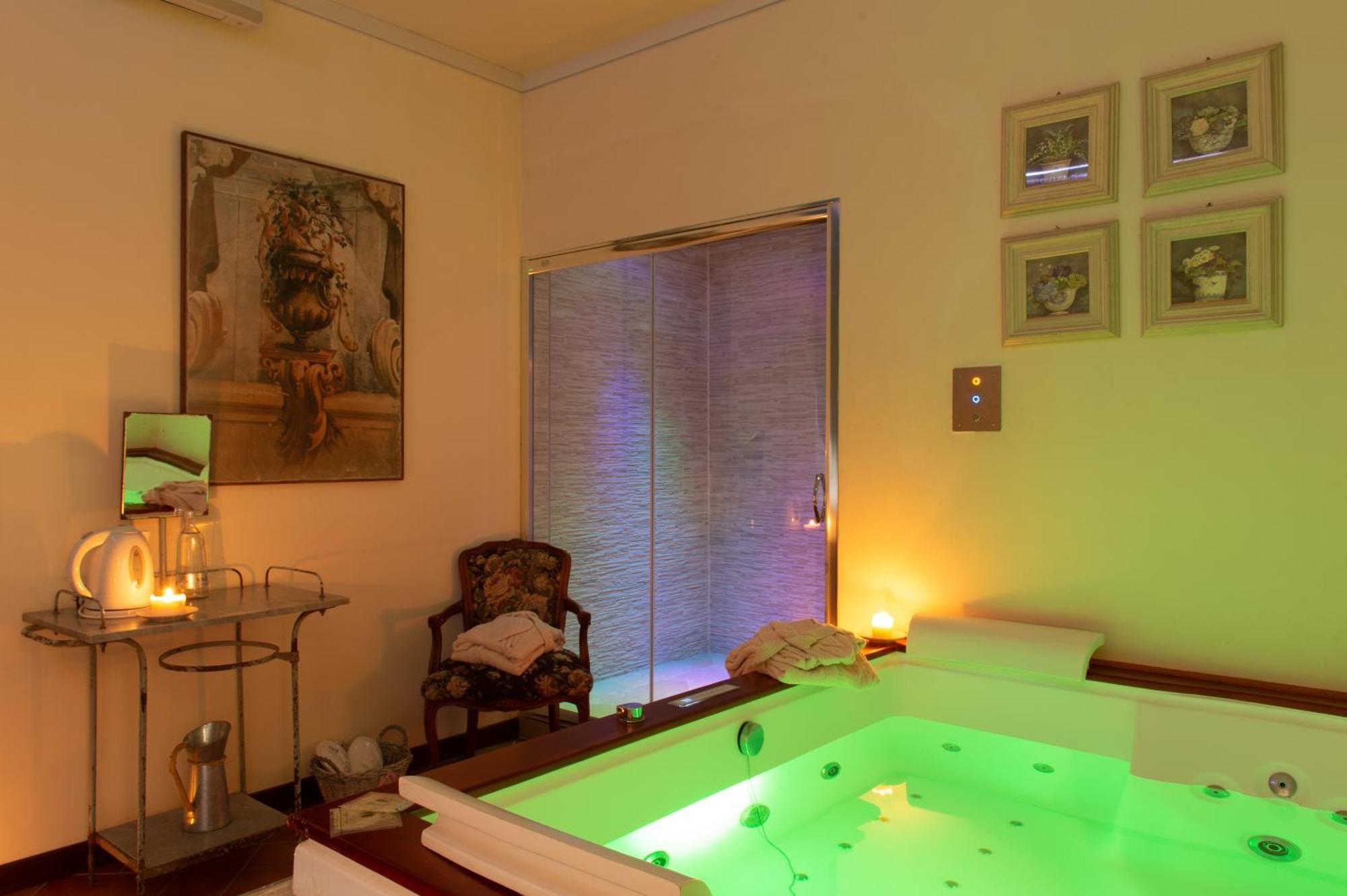 Borgo I Tre Baroni - Spa Suites & Resort Poppi Exterior photo