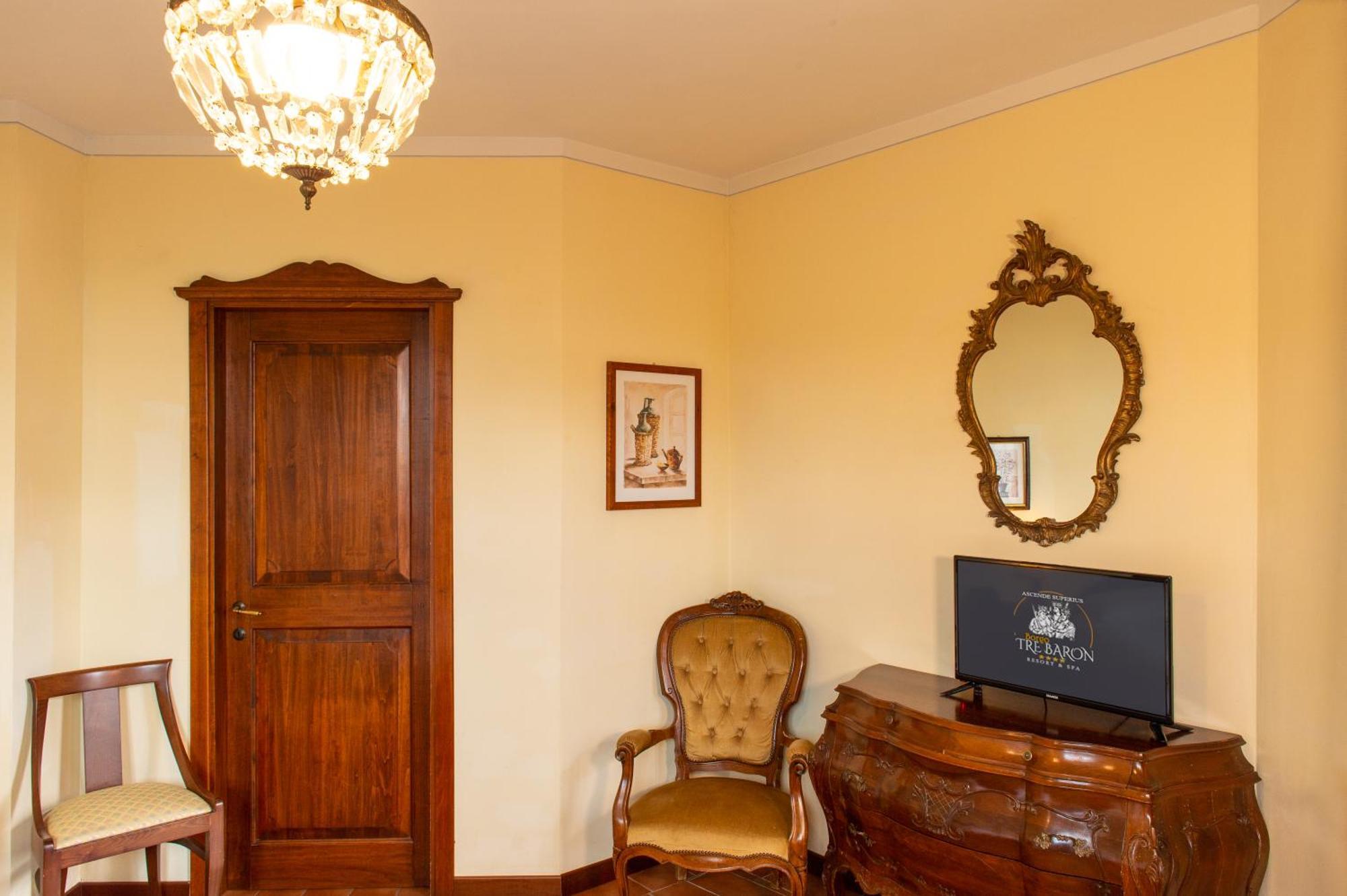 Borgo I Tre Baroni - Spa Suites & Resort Poppi Room photo